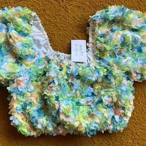 Free the Roses Wight Elephant Women's Floral petal Crop Top, size small NWT